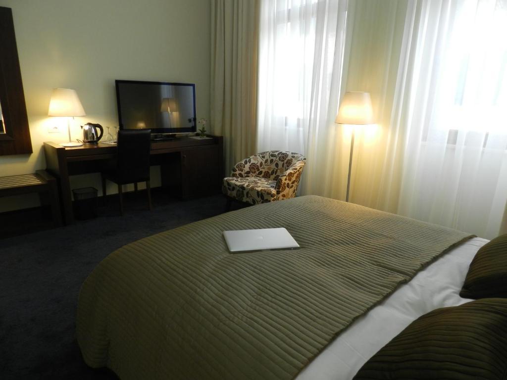 Boutique Hotel Kotoni Tirana Quarto foto